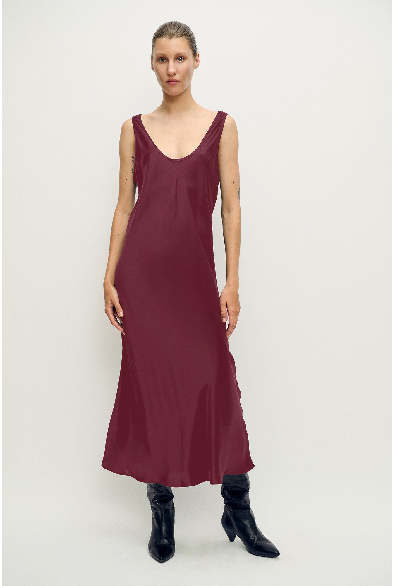 Scoop Neck Dress Deadleaf