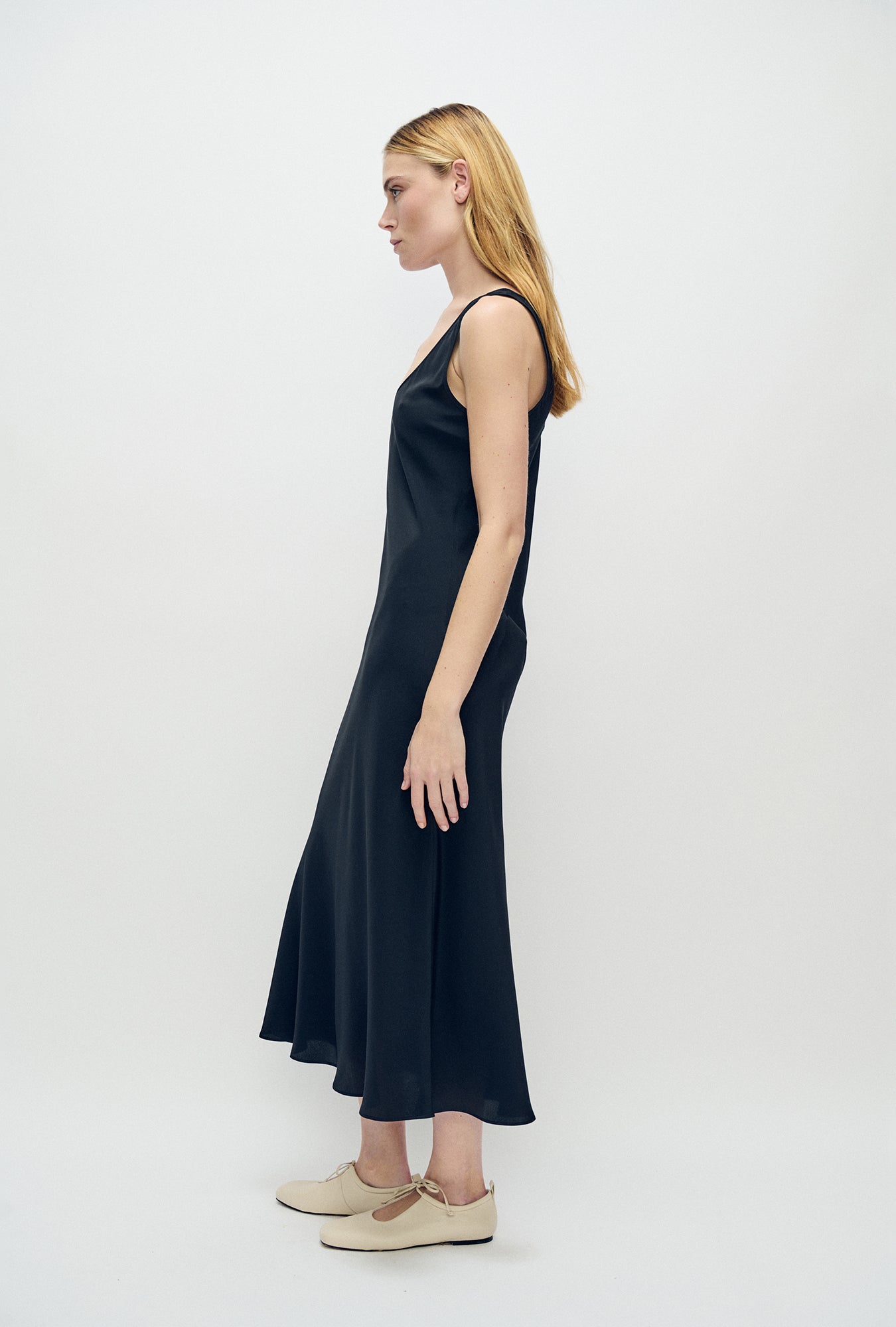 CDC Scoop Neck Dress Black
