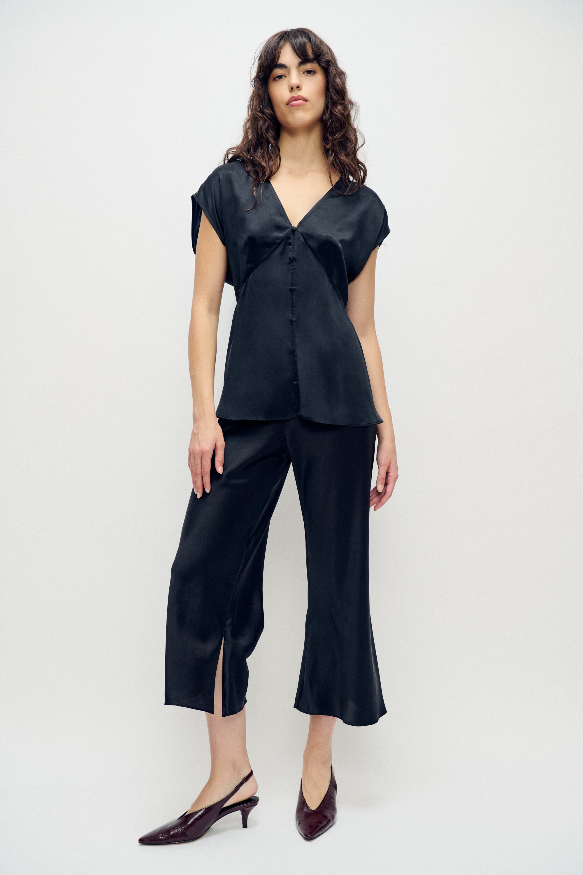 Cropped Bias Cut Pants Black Satin