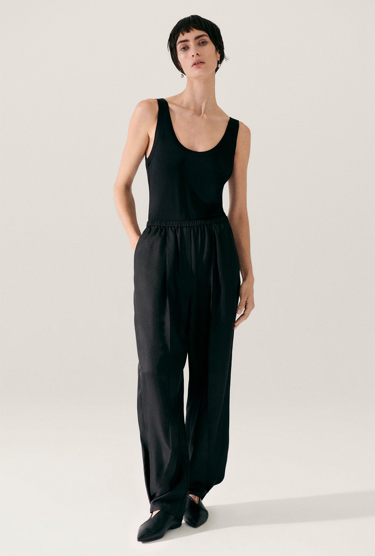 Jersey Scoop Tank Black