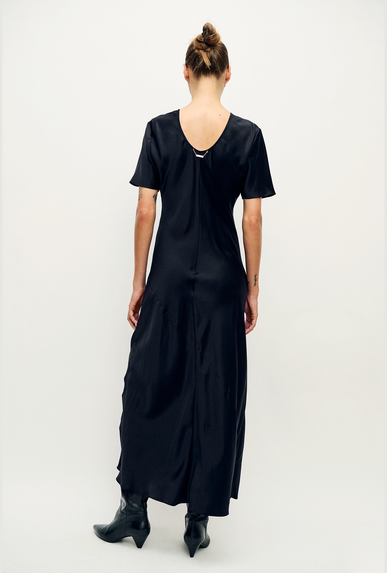 Short Sleeve Bias Dress Black