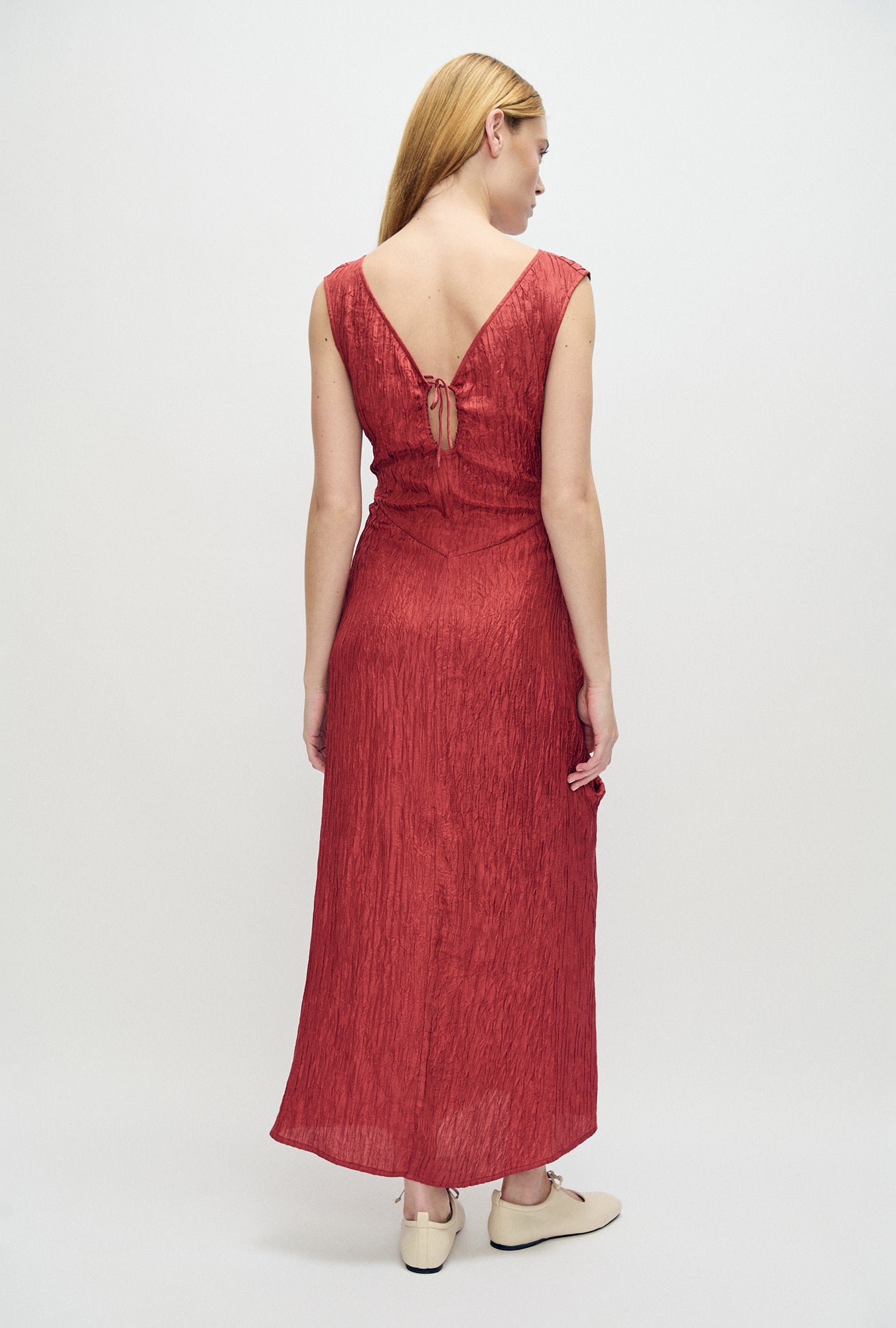 Crinkle Peek-A-Boo Dress Blush Red